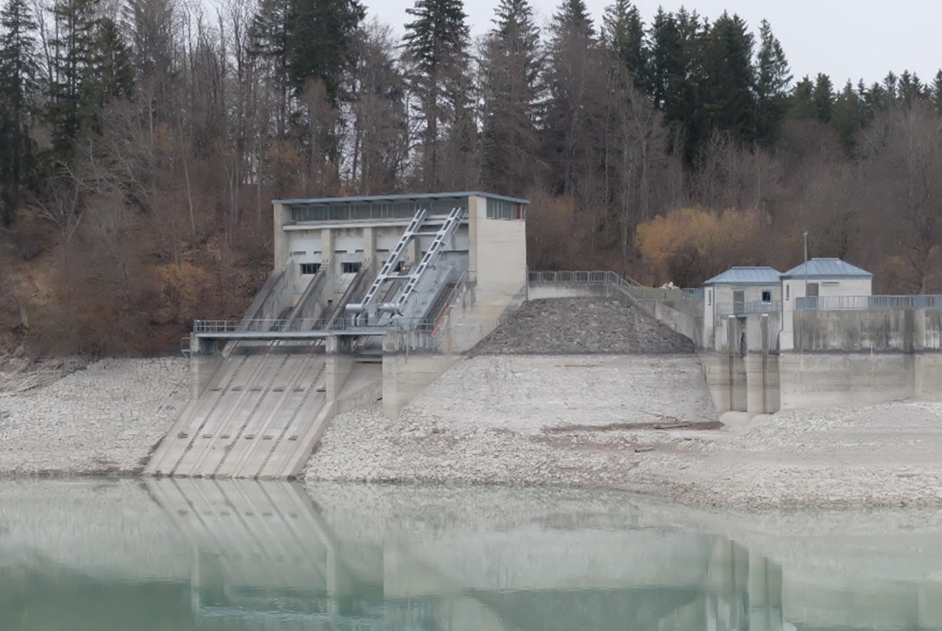 View of the winch house with bar screen tracks